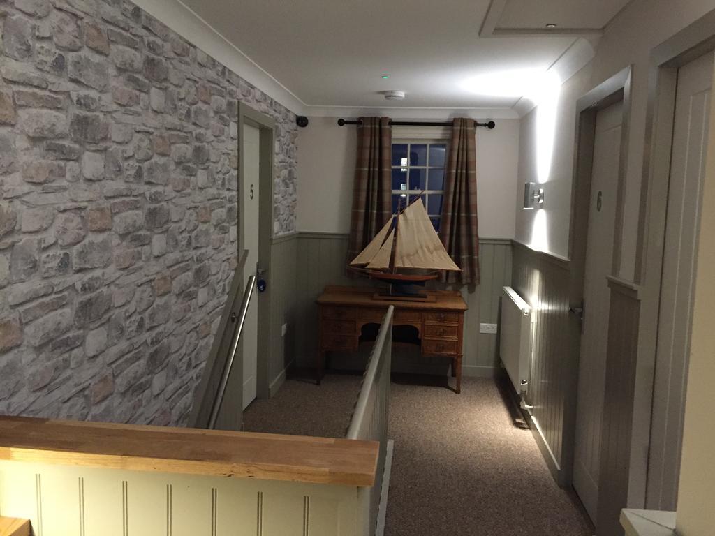 The Harbour Guest House 어빈어빈 외부 사진