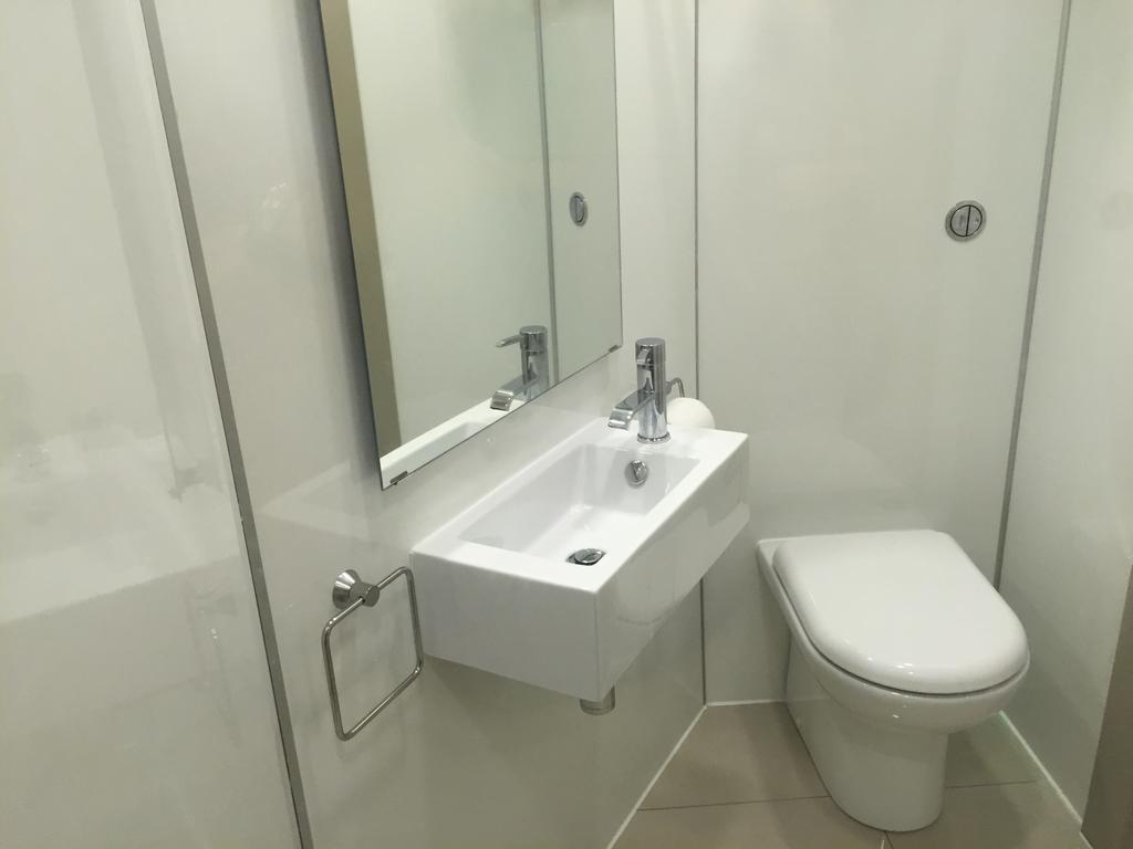 The Harbour Guest House 어빈어빈 외부 사진